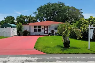 125 SW 3rd Ave, Hallandale Beach, FL 33009 - Photo 1
