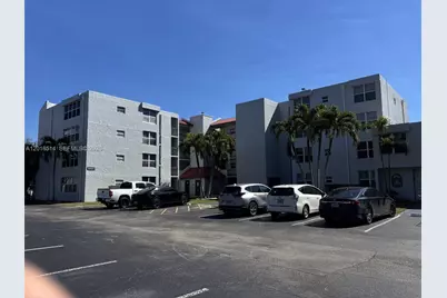 9451 Evergreen Pl #102, Davie, FL 33324 - Photo 1