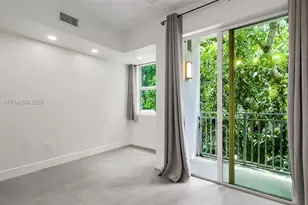 1536 NW 15th Ave, Miami, FL 33125 - Photo 1