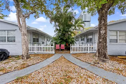 923 SE 2nd Ave #1, Hallandale Beach, FL 33009 - Photo 1