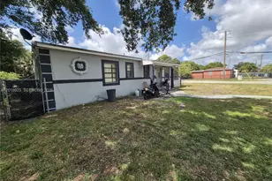 290 NW 191st St, Miami Gardens, FL 33169 - Photo 1