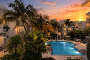 110 Washington Ave, Miami Beach, FL 33139 - Photo 1
