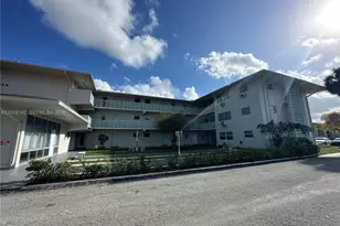 1050 E Sample Rd, Pompano Beach, FL 33064 - Photo 1