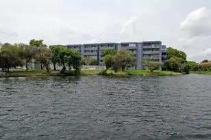 9375 Fontainebleau Blvd, Miami, FL 33172 - Photo 1