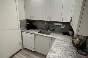 6600 NE 22nd Way, Fort Lauderdale, FL 33308 - Photo 1