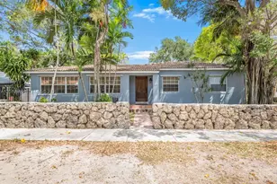 2301 Tequesta Ln, Coconut Grove, FL 33133 - Photo 1
