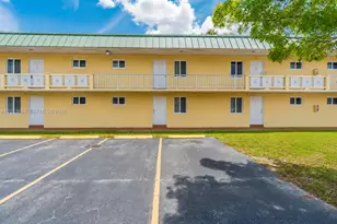 505 NW 177th St, Miami Gardens, FL 33169 - Photo 1
