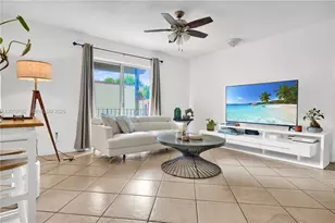 10786 N Kendall Dr, Miami, FL 33176 - Photo 1