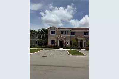 2355 SE 10th St, Homestead, FL 33035 - Photo 1
