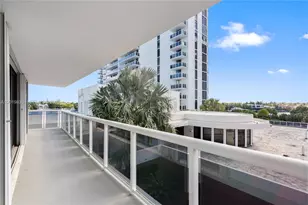 20505 E Country Club Dr, Aventura, FL 33180 - Photo 1