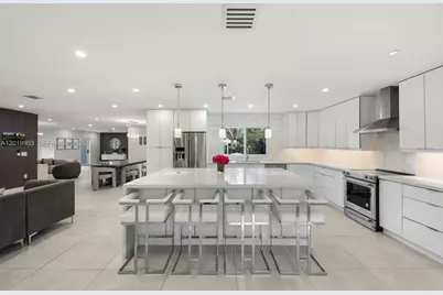 600 NE 4th St, Pompano Beach, FL 33060 - Photo 1