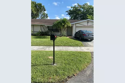 11411 SW 114th St #N/A, Miami, FL 33176 - Photo 1