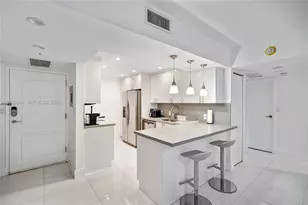 3625 N Country Club Dr, Aventura, FL 33180 - Photo 13