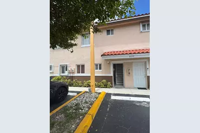 8059 NW 8th St #4, Miami, FL 33126 - Photo 1