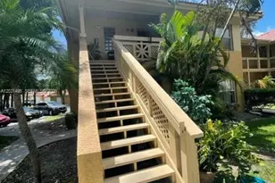 4767 Via Palm Lakes, West Palm Beach, FL 33417 - Photo 1