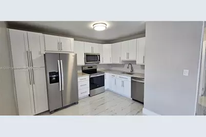 160 NW 14th St #9, Pompano Beach, FL 33060 - Photo 1
