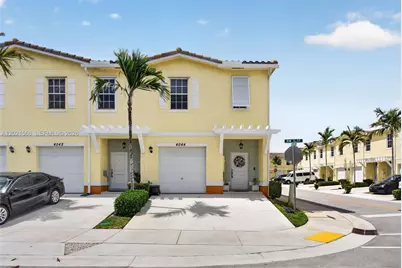 4044 NW 11th St #4044, Lauderhill, FL 33313 - Photo 1