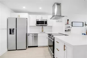 20379 W Country Club Dr, Aventura, FL 33180 - Photo 1