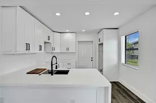 733 NW 15th Terrace, Fort Lauderdale, FL 33311 - Photo 1