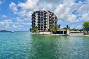 801 N Venetian Dr, Miami, FL 33139 - Photo 1