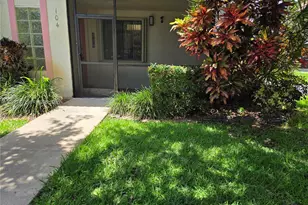 413 Lakeview Dr, Weston, FL 33326 - Photo 1