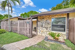 330 Briarwood Cir, Hollywood, FL 33024 - Photo 1