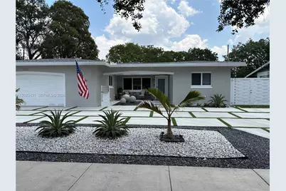 1313 N 74 Ter, Hollywood, FL 33024 - Photo 1