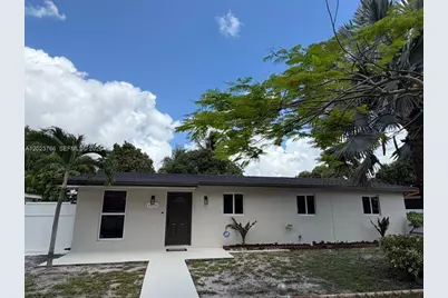 19255 NW 47th Pl, Miami Gardens, FL 33055 - Photo 1