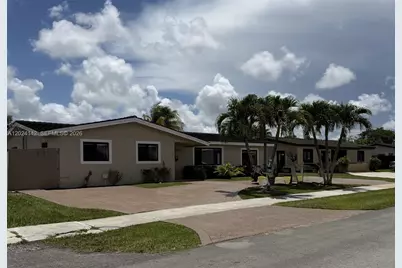 9800 SW 12th Ter #9800, Miami, FL 33174 - Photo 1