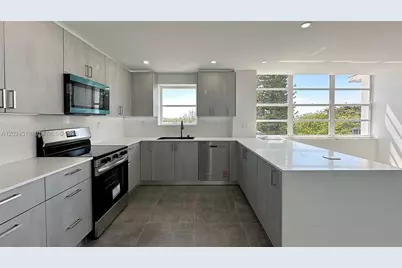 2780 NE 183rd St #701, Aventura, FL 33160 - Photo 1