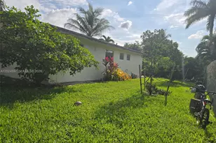 6590 SW 46th St, Davie, FL 33314 - Photo 1
