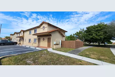 17362 NW 74th Ave #201, Hialeah, FL 33015 - Photo 1