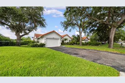 10520 NW 41st St #10520, Coral Springs, FL 33065 - Photo 1