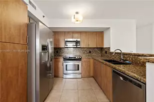 19501 E Country Club Dr, Aventura, FL 33180 - Photo 1