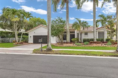 950 Marina Dr, Weston, FL 33327 - Photo 1
