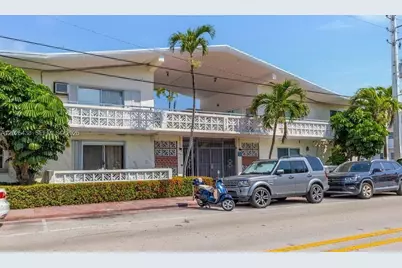 8040 Tatum Waterway Dr #2, Miami Beach, FL 33141 - Photo 1