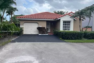 1294 Seagrape Cir, Weston, FL 33326 - Photo 1