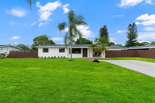 5726 Karen Dr, West Palm Beach, FL 33415 - Photo 1