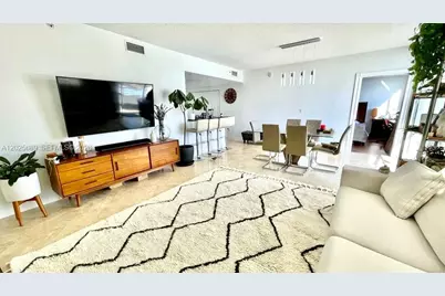 18800 NE 29th Ave #818, Aventura, FL 33180 - Photo 1