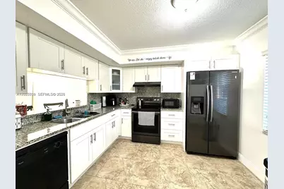 850 SW 138th Ave #307D, Pembroke Pines, FL 33027 - Photo 1