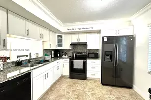 850 SW 138th Ave, Pembroke Pines, FL 33027 - Photo 1