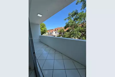 1555 W 44th Pl #244, Hialeah, FL 33012 - Photo 1