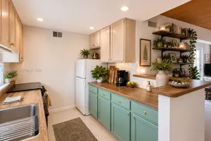 910 Jefferson Ave, Miami Beach, FL 33139 - Photo 1