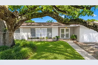 2202 N 42nd Ave, Hollywood, FL 33021 - Photo 1