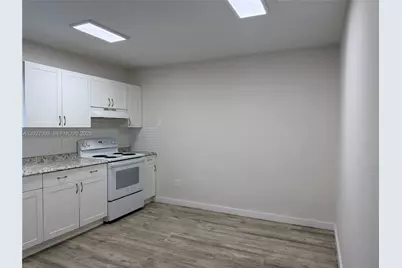 1580 SW 2nd St #4, Miami, FL 33135 - Photo 1