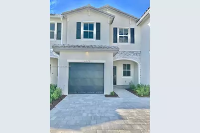 1070 SE 26th Ter, Homestead, FL 33035 - Photo 1