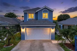 9203 Arborwood Cir, Davie, FL 33328 - Photo 1