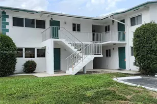 7041 Pembroke Rd, Pembroke Pines, FL 33023 - Photo 1