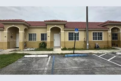 124 NE 13th Ave #21, Homestead, FL 33033 - Photo 1