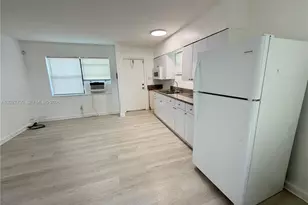 2571 NW 13th Ct, Fort Lauderdale, FL 33311 - Photo 1